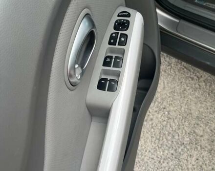 Серый Киа Soul, объемом двигателя 0 л и пробегом 35 тыс. км за 9500 $, фото 23 на Automoto.ua