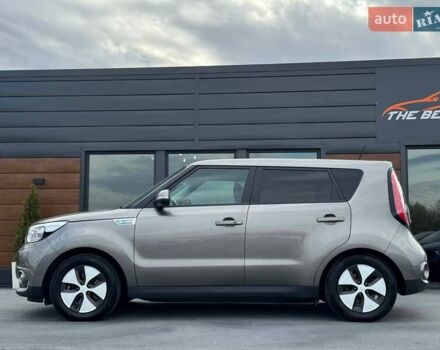 Серый Киа Soul, объемом двигателя 0 л и пробегом 123 тыс. км за 6950 $, фото 1 на Automoto.ua