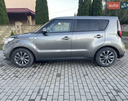 Сірий Кіа Soul, об'ємом двигуна 0 л та пробігом 100 тис. км за 6200 $, фото 9 на Automoto.ua