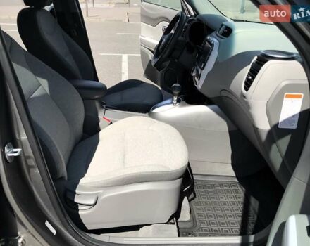 Сірий Кіа Soul, об'ємом двигуна 0 л та пробігом 100 тис. км за 7900 $, фото 32 на Automoto.ua