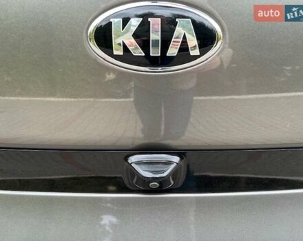 Киа Soul 2015 в Хмельницком на Automoto.ua Серый Киа Soul, объемом двигателя 0 л и пробегом 95 тыс. км за 6500 $, фото 57 на Automoto.ua