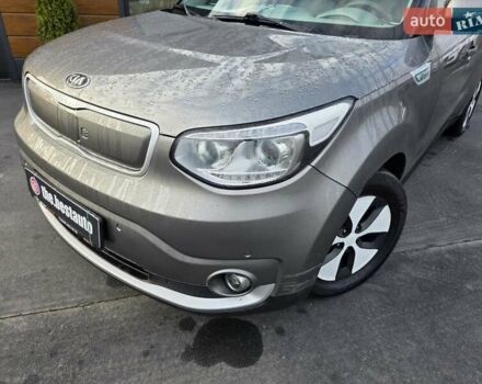 Сірий Кіа Soul, об'ємом двигуна 0 л та пробігом 114 тис. км за 6500 $, фото 5 на Automoto.ua