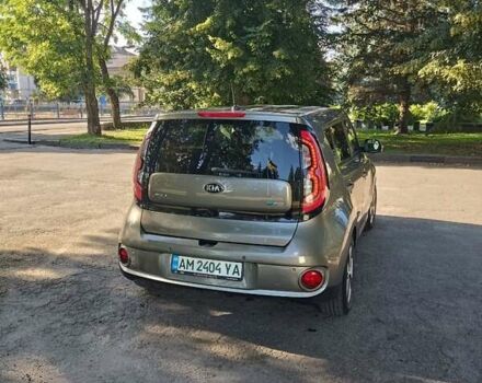 Серый Киа Soul, объемом двигателя 0 л и пробегом 128 тыс. км за 8000 $, фото 2 на Automoto.ua