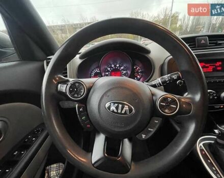 Серый Киа Soul, объемом двигателя 1.59 л и пробегом 122 тыс. км за 10000 $, фото 8 на Automoto.ua