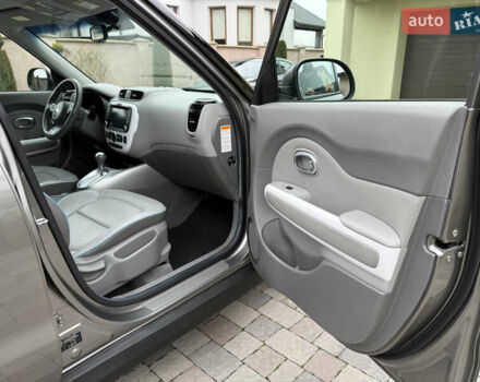 Серый Киа Soul, объемом двигателя 0 л и пробегом 111 тыс. км за 7100 $, фото 22 на Automoto.ua