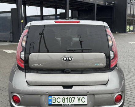 Серый Киа Soul, объемом двигателя 0 л и пробегом 130 тыс. км за 7000 $, фото 18 на Automoto.ua