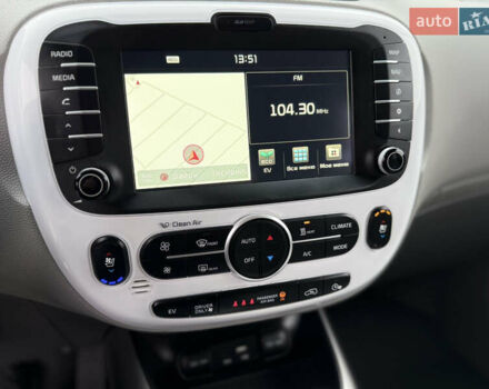 Серый Киа Soul, объемом двигателя 0 л и пробегом 111 тыс. км за 7100 $, фото 27 на Automoto.ua