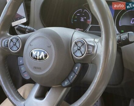 Серый Киа Soul, объемом двигателя 0 л и пробегом 119 тыс. км за 6400 $, фото 19 на Automoto.ua