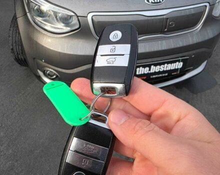 Серый Киа Soul, объемом двигателя 0 л и пробегом 114 тыс. км за 5900 $, фото 23 на Automoto.ua