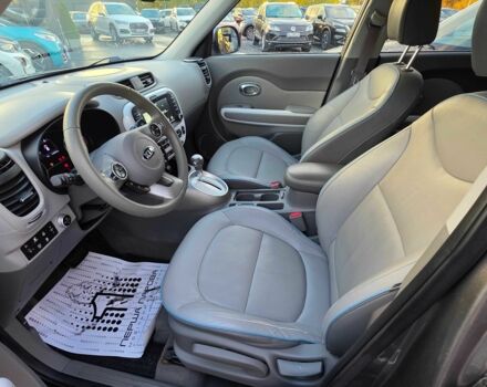 Серый Киа Soul, объемом двигателя 0 л и пробегом 114 тыс. км за 5900 $, фото 6 на Automoto.ua