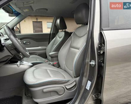 Серый Киа Soul, объемом двигателя 0 л и пробегом 111 тыс. км за 7100 $, фото 18 на Automoto.ua