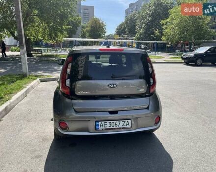Серый Киа Soul, объемом двигателя 0 л и пробегом 35 тыс. км за 9500 $, фото 5 на Automoto.ua