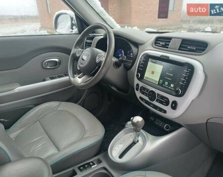 Серый Киа Soul, объемом двигателя 0 л и пробегом 99 тыс. км за 6700 $, фото 13 на Automoto.ua