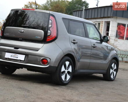 Киа Soul 2016 в Луцке на Automoto.ua Серый Киа Soul, объемом двигателя 0 л и пробегом 100 тыс. км за 11500 $, фото 7 на Automoto.ua
