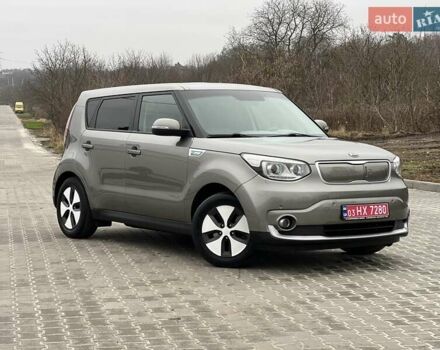 Сірий Кіа Soul, об'ємом двигуна 0 л та пробігом 107 тис. км за 6750 $, фото 2 на Automoto.ua