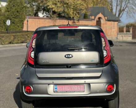 Киа Soul 2016 в Владимир-Волынский на Automoto.ua Серый Киа Soul, объемом двигателя 0 л и пробегом 143 тыс. км за 10250 $, фото 6 на Automoto.ua