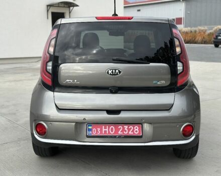Киа Soul 2016 в Луцке на Automoto.ua Серый Киа Soul, объемом двигателя 0 л и пробегом 110 тыс. км за 9600 $, фото 4 на Automoto.ua