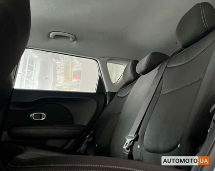 Сірий Кіа Soul, об'ємом двигуна 1.6 л та пробігом 165 тис. км за 10000 $, фото 11 на Automoto.ua