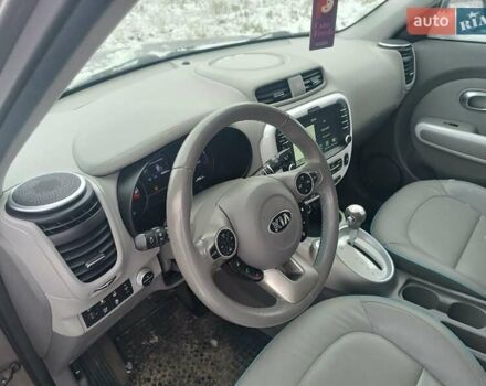 Серый Киа Soul, объемом двигателя 0 л и пробегом 99 тыс. км за 6700 $, фото 17 на Automoto.ua