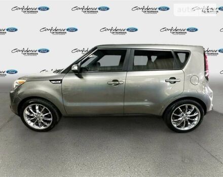 Серый Киа Soul, объемом двигателя 2 л и пробегом 145 тыс. км за 1700 $, фото 7 на Automoto.ua