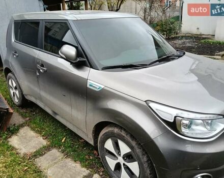 Серый Киа Soul, объемом двигателя 0 л и пробегом 143 тыс. км за 7200 $, фото 14 на Automoto.ua