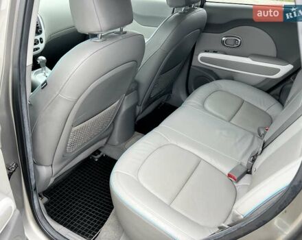 Сірий Кіа Soul, об'ємом двигуна 0 л та пробігом 107 тис. км за 6750 $, фото 19 на Automoto.ua