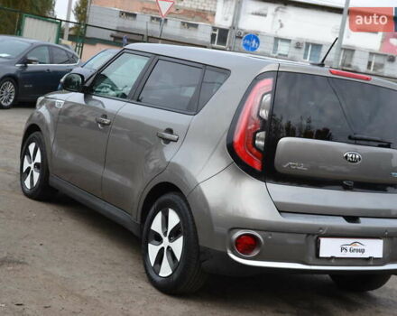 Киа Soul 2016 в Луцке на Automoto.ua Серый Киа Soul, объемом двигателя 0 л и пробегом 100 тыс. км за 11500 $, фото 9 на Automoto.ua