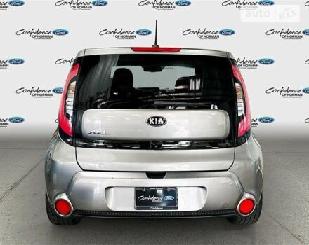 Серый Киа Soul, объемом двигателя 2 л и пробегом 145 тыс. км за 1700 $, фото 5 на Automoto.ua