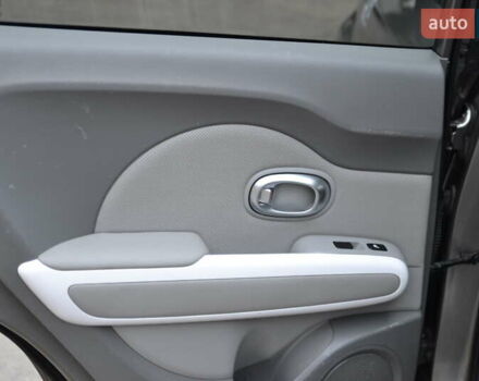 Киа Soul 2016 в Луцке на Automoto.ua Серый Киа Soul, объемом двигателя 0 л и пробегом 125 тыс. км за 5999 $, фото 16 на Automoto.ua