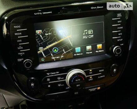 Серый Киа Soul, объемом двигателя 2 л и пробегом 145 тыс. км за 1700 $, фото 12 на Automoto.ua