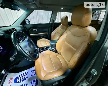 Серый Киа Soul, объемом двигателя 2 л и пробегом 145 тыс. км за 1700 $, фото 8 на Automoto.ua