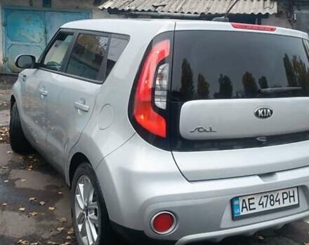 Киа Soul 2016 в Першотравенске на Automoto.ua Серый Киа Soul, объемом двигателя 2 л и пробегом 75 тыс. км за 13500 $, фото 6 на Automoto.ua