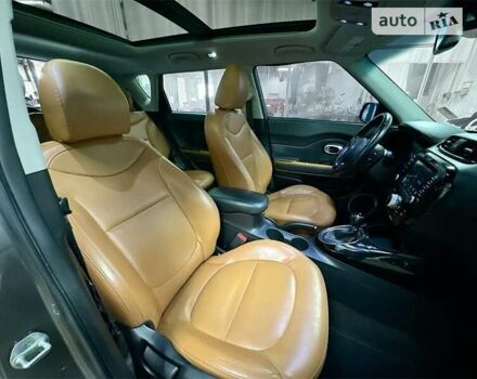 Серый Киа Soul, объемом двигателя 2 л и пробегом 145 тыс. км за 1700 $, фото 14 на Automoto.ua