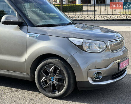 Киа Soul 2016 в Владимир-Волынский на Automoto.ua Серый Киа Soul, объемом двигателя 0 л и пробегом 143 тыс. км за 10250 $, фото 17 на Automoto.ua
