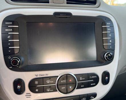 Киа Soul 2016 в Владимир-Волынский на Automoto.ua Серый Киа Soul, объемом двигателя 0 л и пробегом 143 тыс. км за 10250 $, фото 32 на Automoto.ua