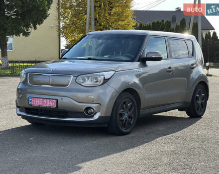 Киа Soul 2016 в Владимир-Волынский на Automoto.ua Серый Киа Soul, объемом двигателя 0 л и пробегом 143 тыс. км за 10250 $, фото 13 на Automoto.ua