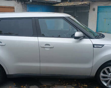 Серый Киа Soul, объемом двигателя 2 л и пробегом 75 тыс. км за 12600 $, фото 4 на Automoto.ua