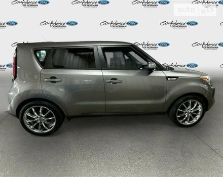 Серый Киа Soul, объемом двигателя 2 л и пробегом 145 тыс. км за 1700 $, фото 3 на Automoto.ua