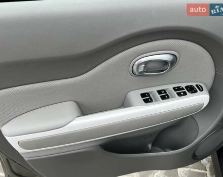Сірий Кіа Soul, об'ємом двигуна 0 л та пробігом 107 тис. км за 6750 $, фото 23 на Automoto.ua