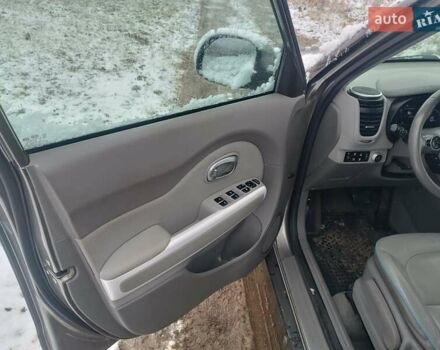 Серый Киа Soul, объемом двигателя 0 л и пробегом 99 тыс. км за 6700 $, фото 14 на Automoto.ua