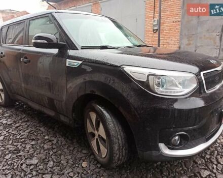 Сірий Кіа Soul, об'ємом двигуна 0 л та пробігом 130 тис. км за 7690 $, фото 10 на Automoto.ua