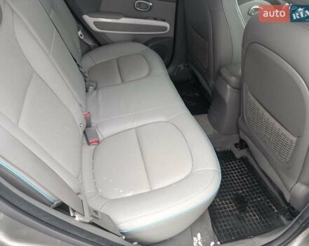 Серый Киа Soul, объемом двигателя 0 л и пробегом 99 тыс. км за 6700 $, фото 10 на Automoto.ua