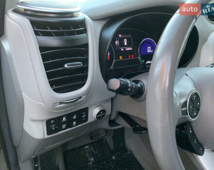 Сірий Кіа Soul, об'ємом двигуна 0 л та пробігом 142 тис. км за 7250 $, фото 19 на Automoto.ua