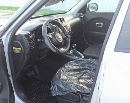 Сірий Кіа Soul, об'ємом двигуна 1.59 л та пробігом 130 тис. км за 8200 $, фото 4 на Automoto.ua