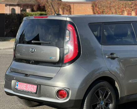 Киа Soul 2016 в Владимир-Волынский на Automoto.ua Серый Киа Soul, объемом двигателя 0 л и пробегом 143 тыс. км за 10250 $, фото 19 на Automoto.ua