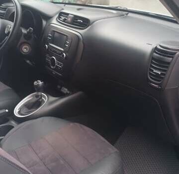 Киа Soul 2016 в Першотравенске на Automoto.ua Серый Киа Soul, объемом двигателя 2 л и пробегом 75 тыс. км за 13500 $, фото 20 на Automoto.ua