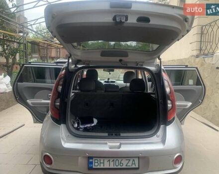 Серый Киа Soul, объемом двигателя 0 л и пробегом 95 тыс. км за 9400 $, фото 11 на Automoto.ua