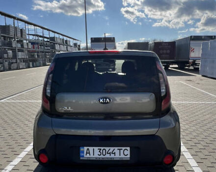 Киа Soul 2016 в Борисполе на Automoto.ua Серый Киа Soul, объемом двигателя 1.59 л и пробегом 120 тыс. км за 10800 $, фото 4 на Automoto.ua