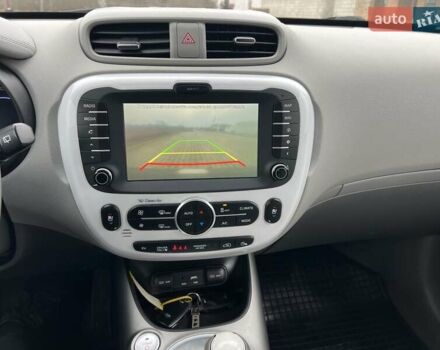 Сірий Кіа Soul, об'ємом двигуна 0 л та пробігом 107 тис. км за 6750 $, фото 24 на Automoto.ua