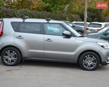 Киа Soul 2016 в Луцке на Automoto.ua Серый Киа Soul, объемом двигателя 0 л и пробегом 125 тыс. км за 5999 $, фото 5 на Automoto.ua